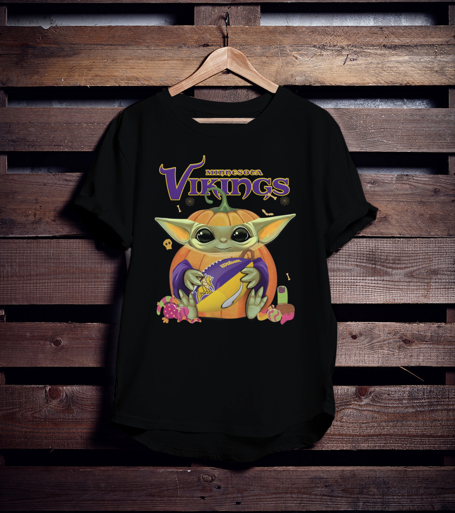 Yoda Minnesota Vikings Halloween Football Pumpkin T-Shirt