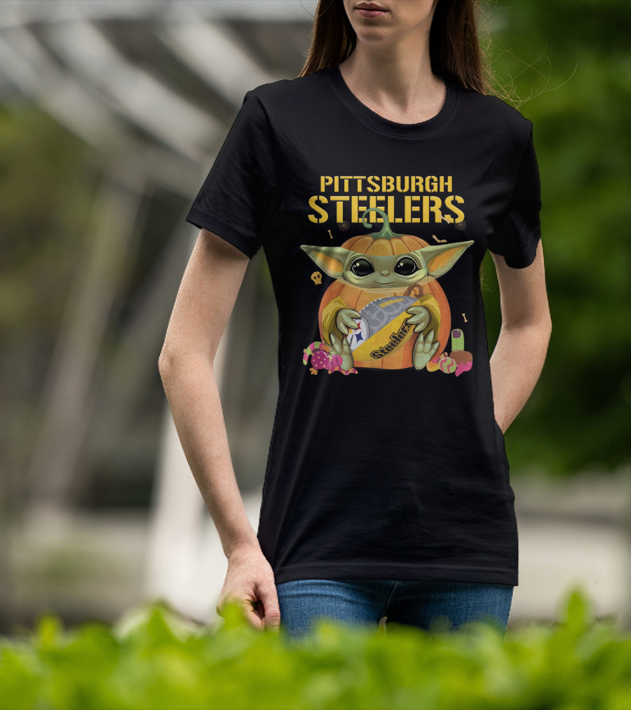 Pittsburgh Steelers Yoda Football Pumpkin Halloween Candy T-Shirt