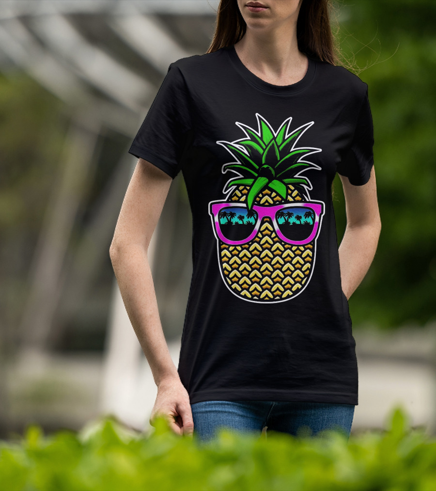 Pineapple Cool Retro Sunglasses Paradise Palm Trees T-Shirt