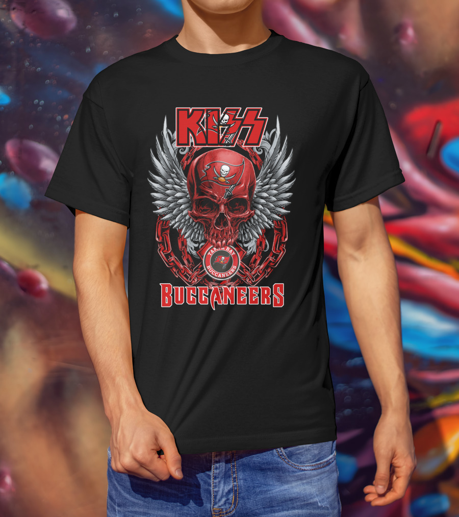 Kiss Tampa Bay Buccaneers Skull With Chains And Wings T-Shirt