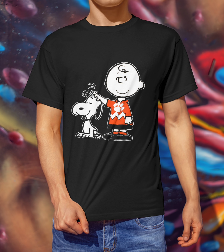 Clemson Tigers Football Paw Print On Charlie Brown With Snoopy T-Shirt
