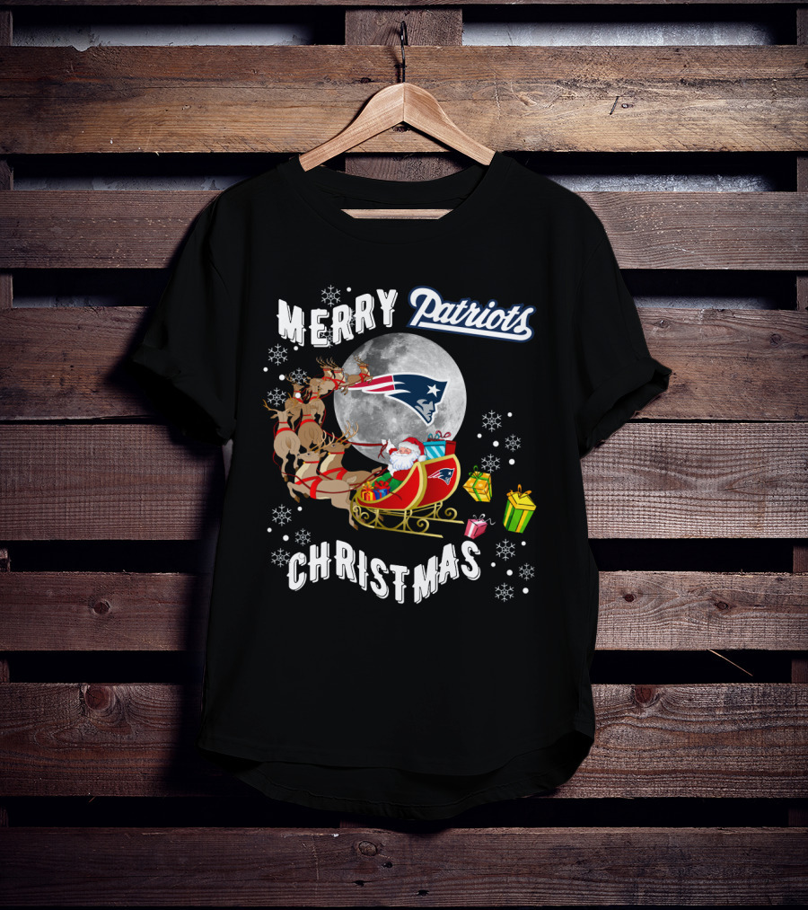 Merry Patriots Christmas New England Patriots Moon Reindeer Santa T-Shirt