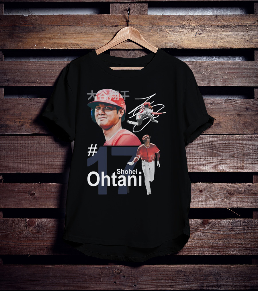 Shohei Ohtani Dynamic #17 Action Poses And Japanese Text T-Shirt