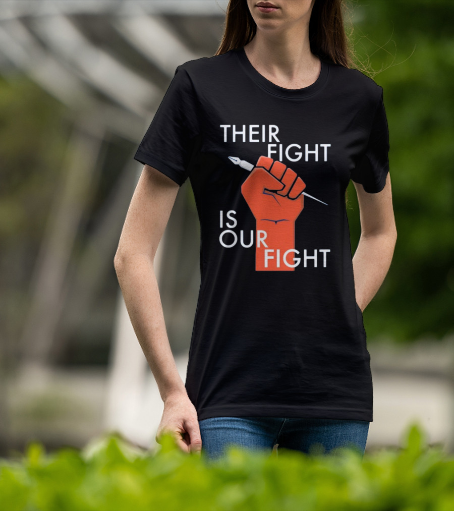Sag-Aftra United Solidarity With Raised Fist Pencil Protest T-Shirt