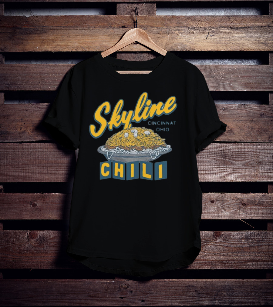 Skyline Chili Cincinnati Ohio Pop Culture Food Icon With Classic Spaghetti And Cheese Plate T-Shirt