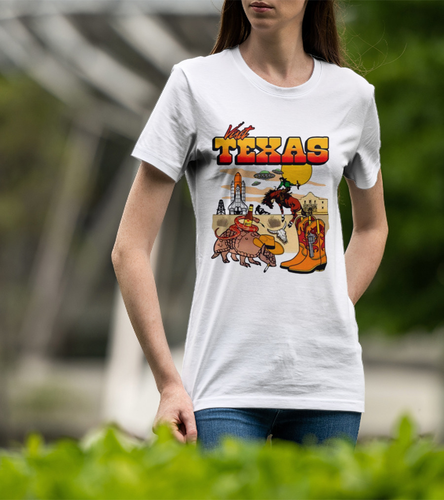 Visit Texas Armadillo Cowboy Boots Space Shuttle UFOs Rodeo Horse Alamo T-Shirt