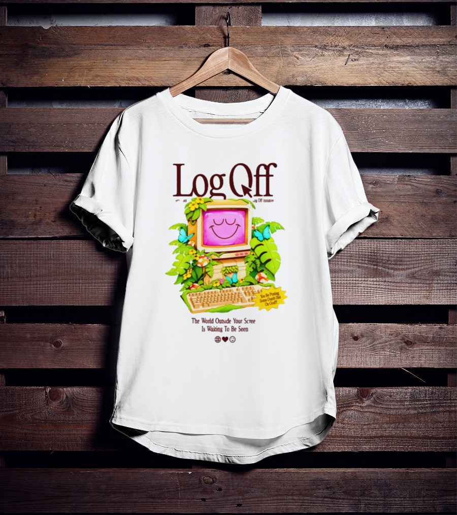 Log Off The World Outside Your Screen Is Waiting To Be Seen Vintage Computer Jungle Aesthetic T-Shirt