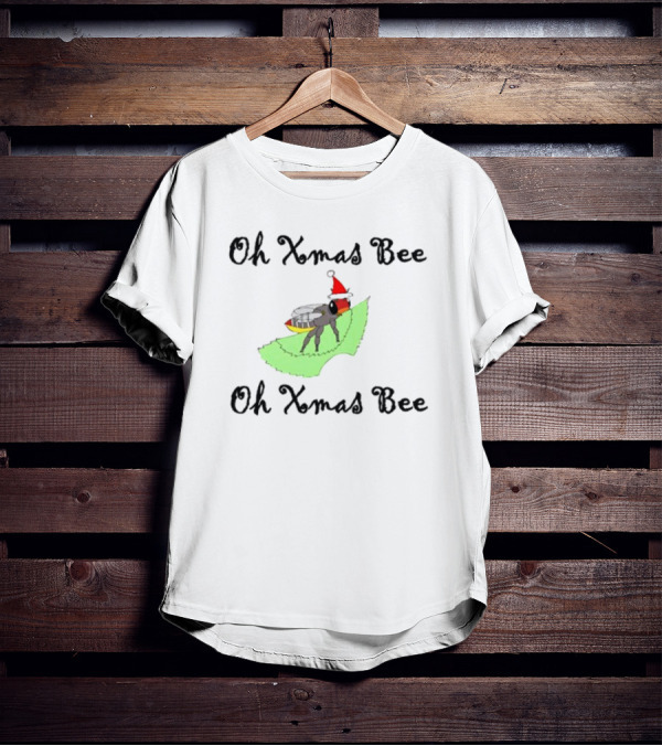 Oh Xmas Bee Santa Hat Festive Holiday Image T-Shirt