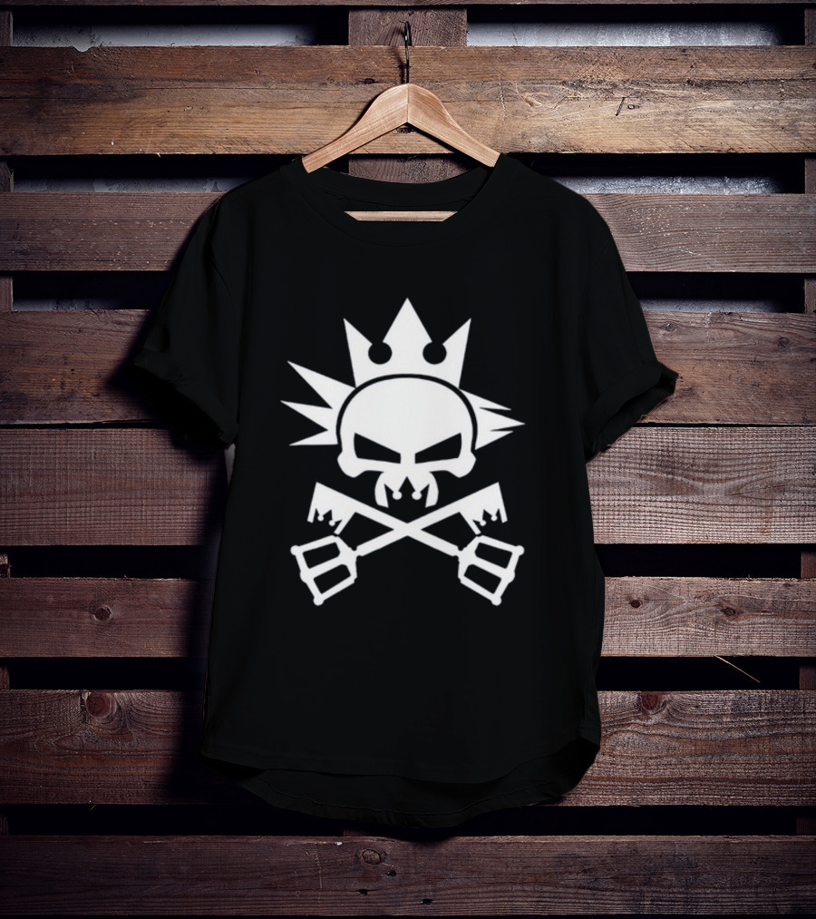 Cynical Yozora Emblem Crowned Skull With Crossed Keyblades T-Shirt