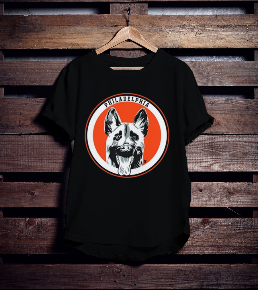Philadelphia Dogs Hockey Team Circle T-Shirt