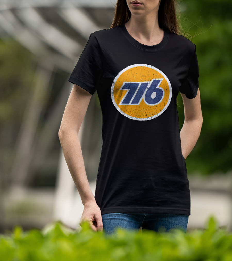 Pumped Up 716 Retro Sports Number Circle T-Shirt