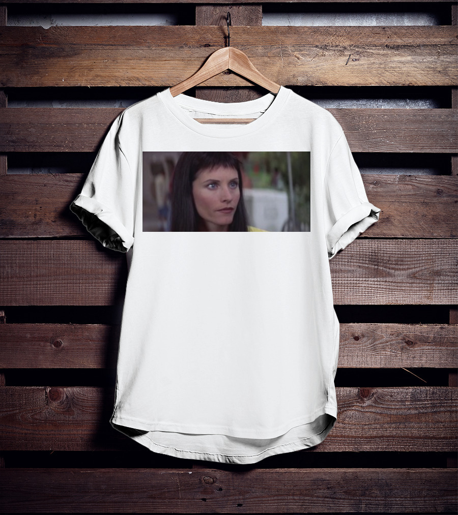 Courteney Cox Scream Movie Character House Party Scene T-Shirt