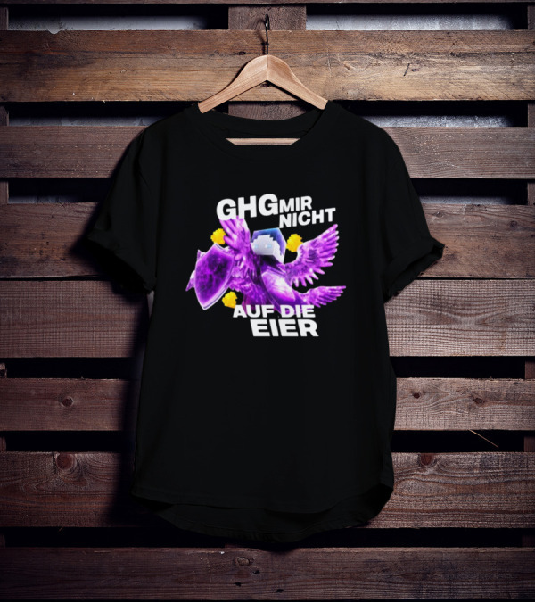 GHG Mir Nicht Auf Die Eier Minecraft Bird Shield Purple T-Shirt