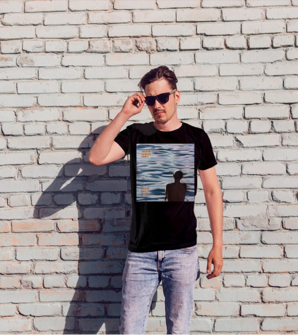 Russell Crowe Indoor Garden Party Prose And Cons Water Reflection T-Shirt
