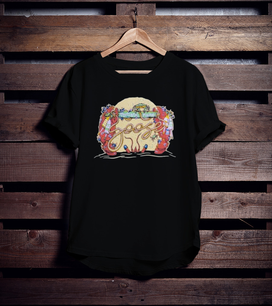 Portland Maine Goose Lobster And Lighthouse Scene T-Shirt