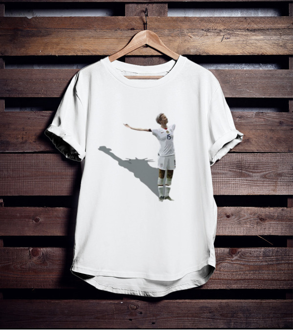 Megan Rapinoe Women's Soccer USA Celebration Statue Of Liberty Shadow T-Shirt