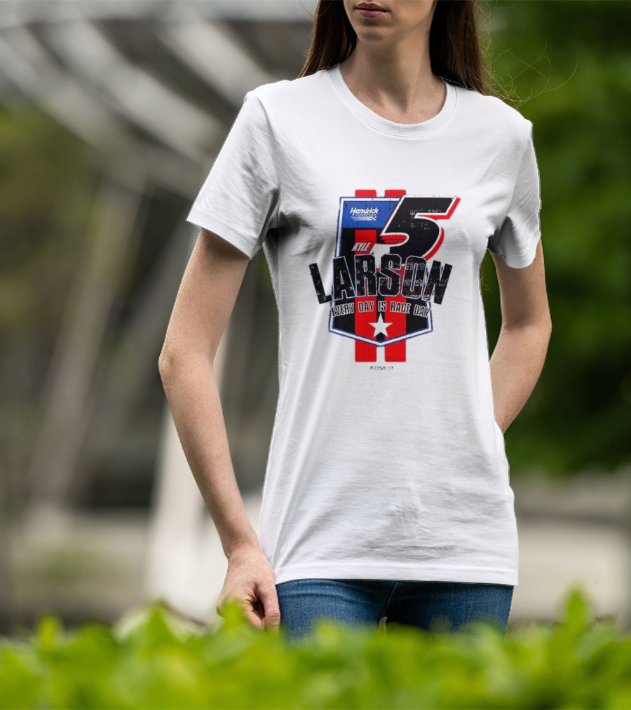 Kyle Larson Hendrick Motorsports Number 5 Every Day Is Race Day Flag T-Shirt