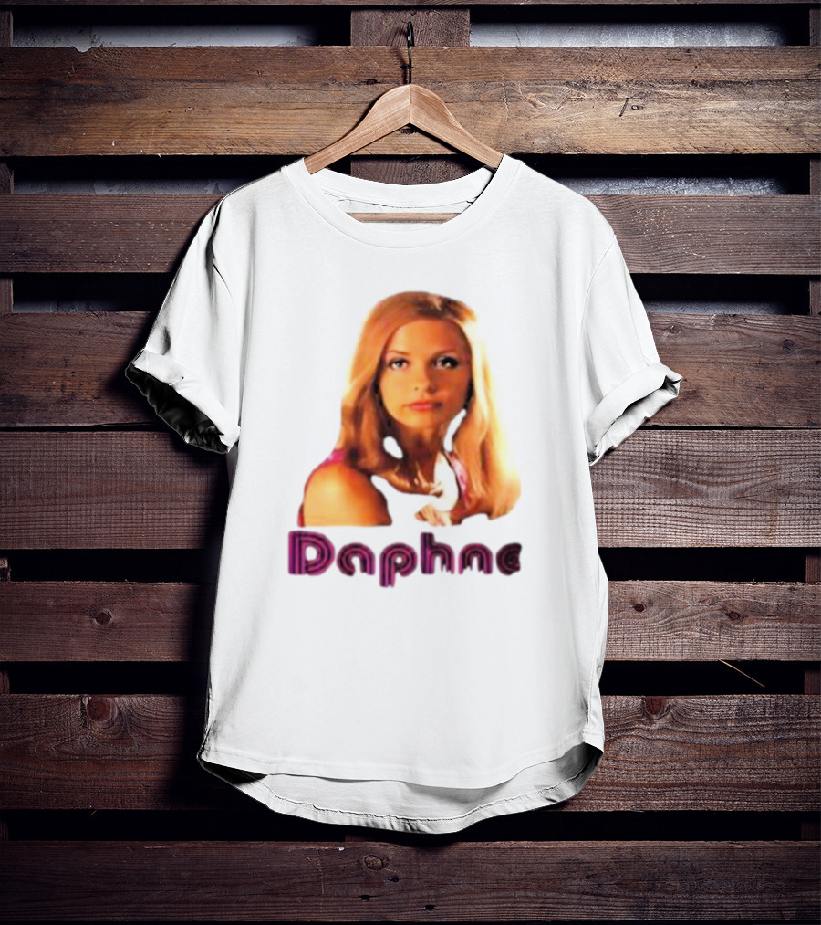 Sarah Michelle Gellar As Daphne In Scooby-Doo Movie T-Shirt