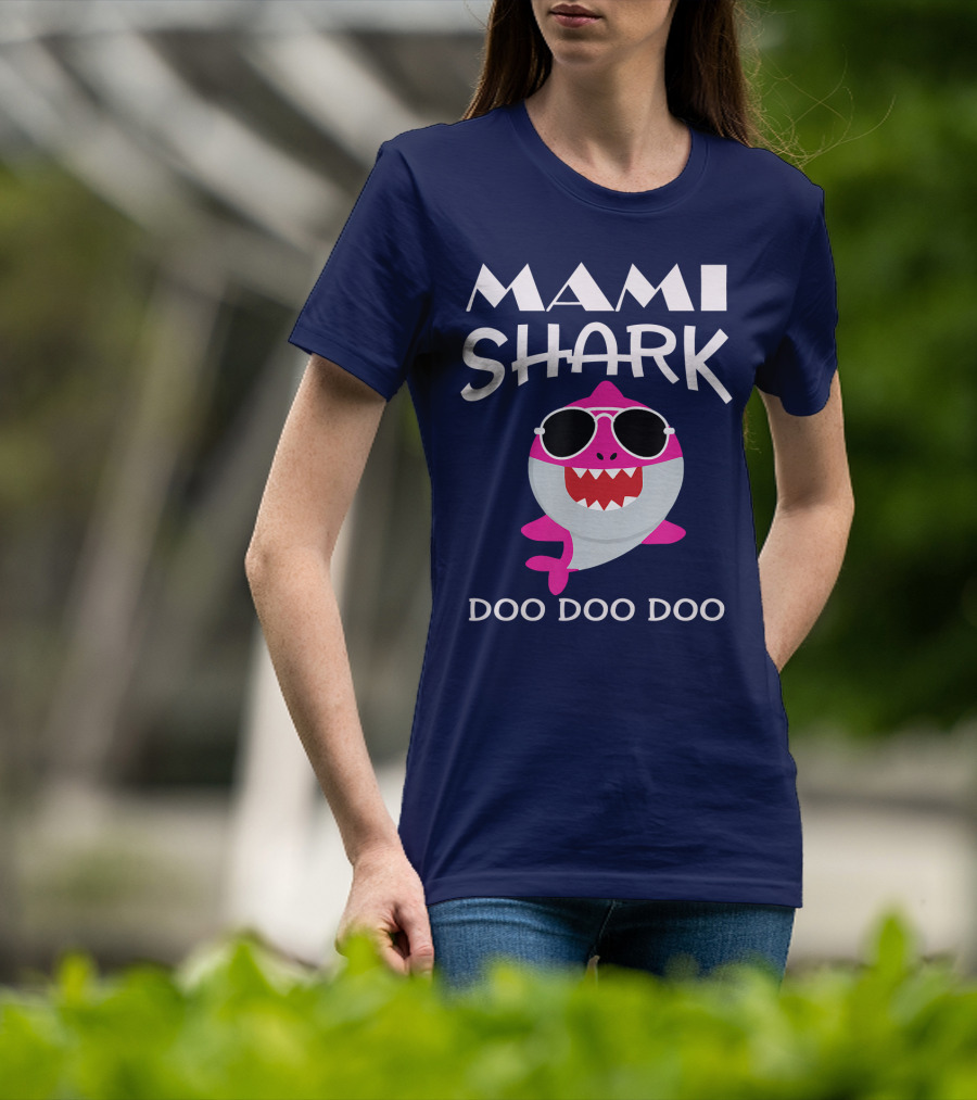 Mami Shark Doo Doo Doo Sunglasses Pink Cartoon T-Shirt