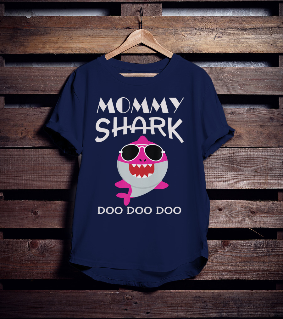 Mommy Shark Doo Doo Doo Sunglasses Pink Shark T-Shirt