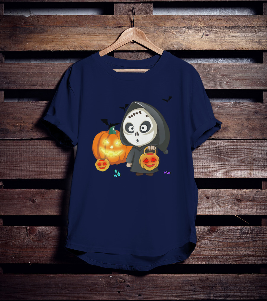 Halloween Makeup Ghost With Pumpkin Lanterns And Bats T-Shirt