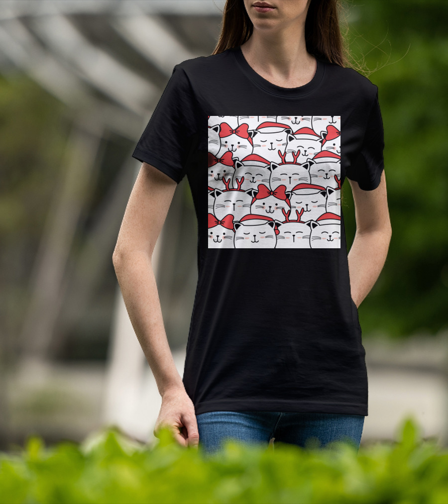 Cute Cat Christmas Santa Hats And Red Bows T-Shirt