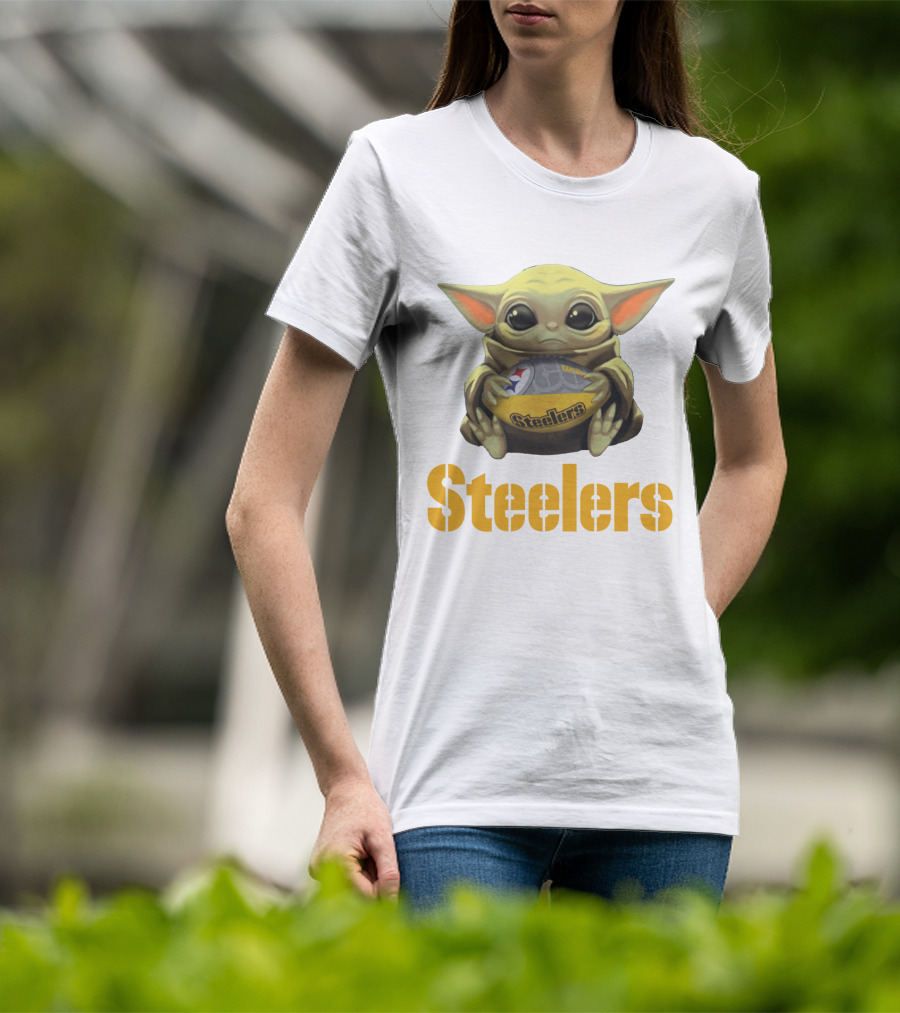Baby Yoda Hug Steelers Football Team T-Shirt