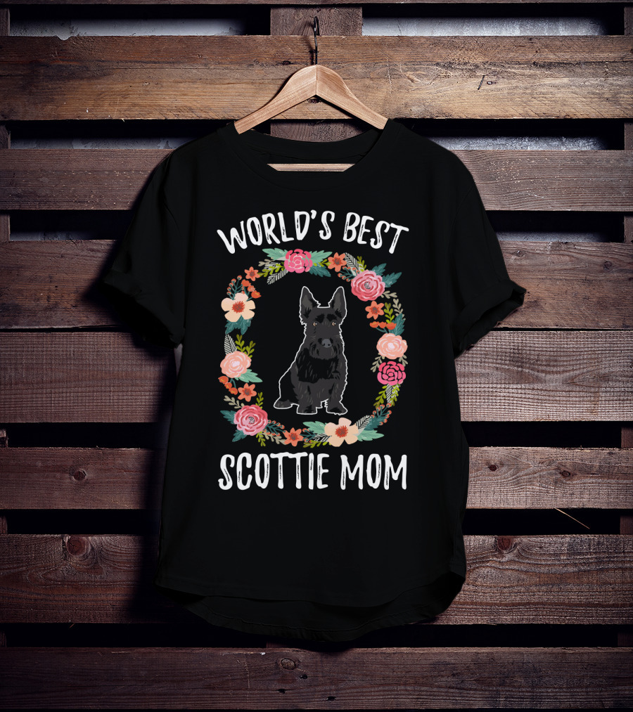 World's Best Scottie Mom Floral Wreath T-Shirt