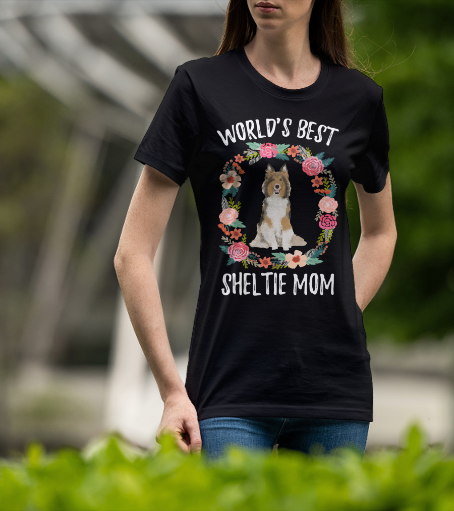 World's Best Sheltie Mom Floral Wreath T-Shirt