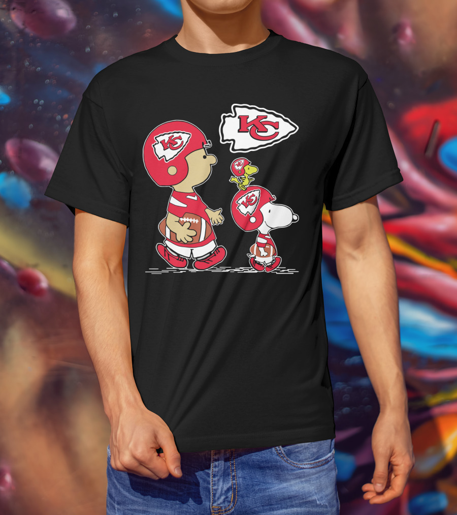 Kansas City Chiefs Christmas Peanuts Cute Football Characters T-Shirt