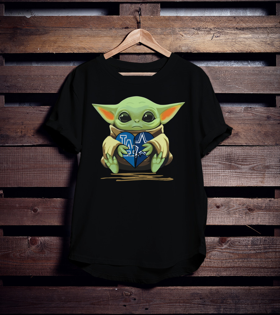 Baby Yoda Holding La Dodgers Dallas Cowboys Heart T-Shirt