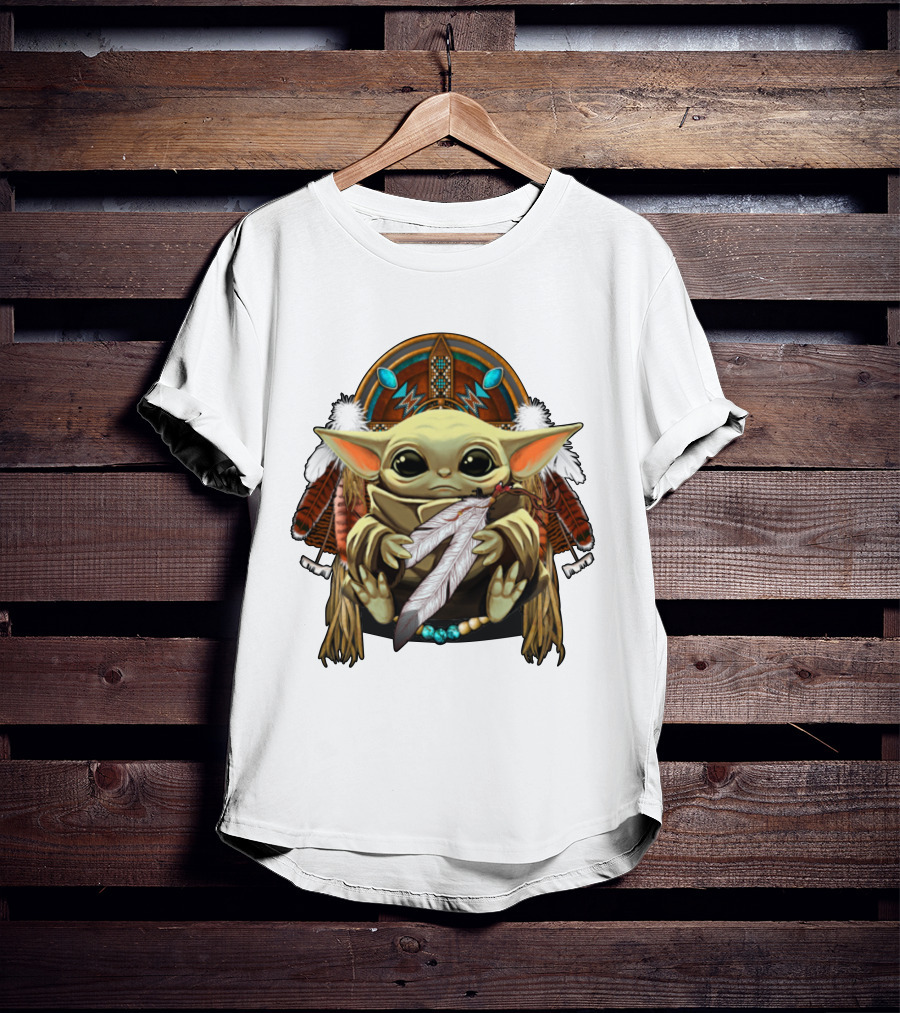 Baby Yoda Native American Headdress Feathers And Beads T-Shirt