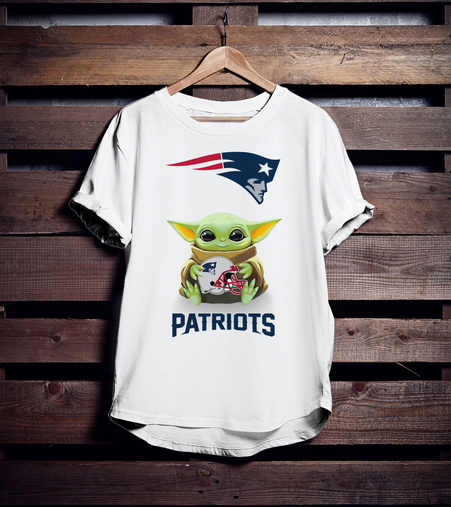 Baby Yoda Holding New England Patriots Helmet Patriots T-Shirt