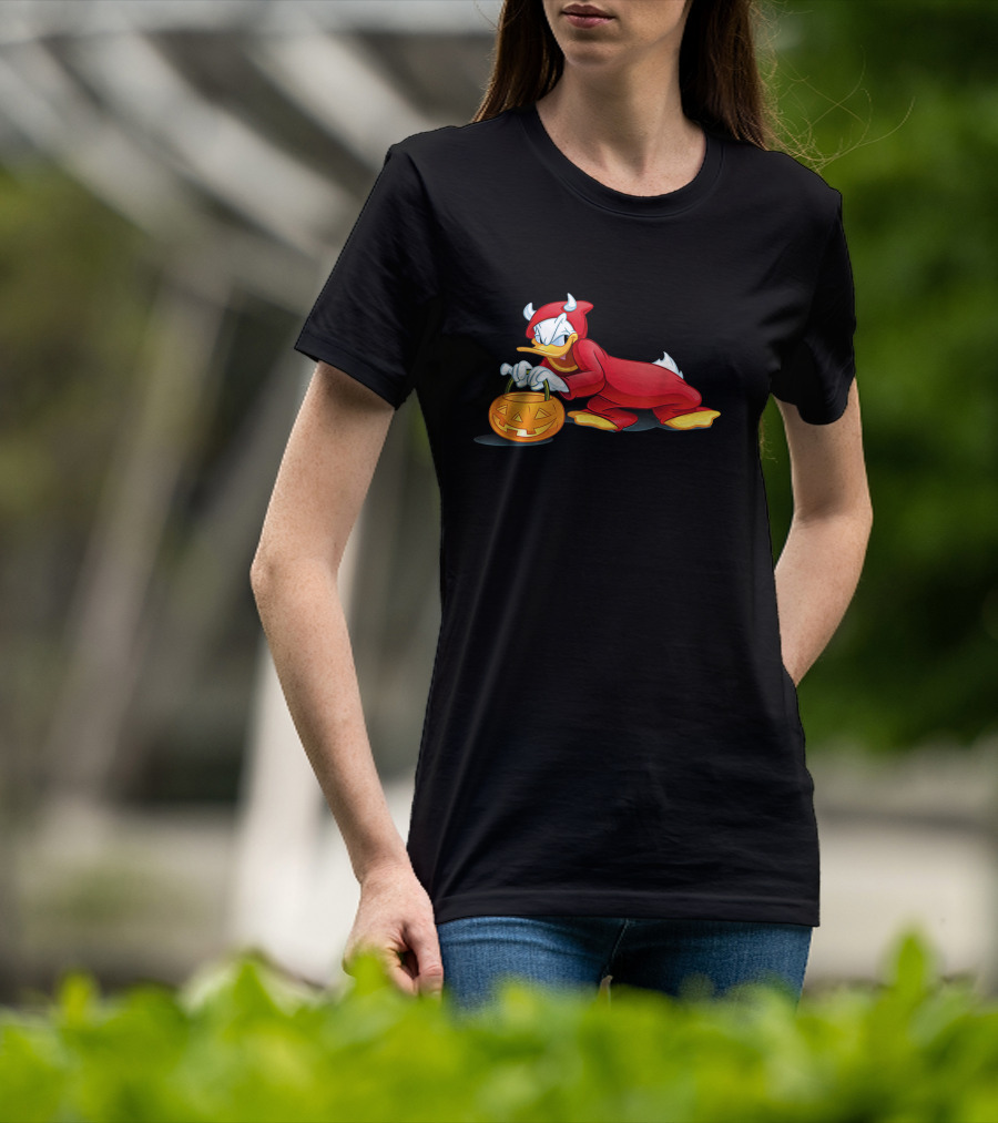 Donald Duck Devil Halloween Costume With Pumpkin Basket T-Shirt