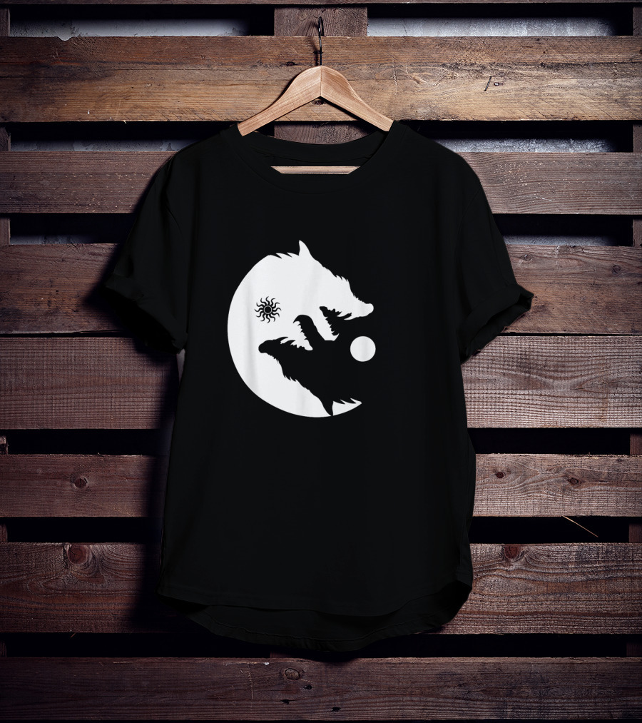 Wolf Yin Yang Sun Moon Vintage Harmony Balance Life Symbolism T-Shirt