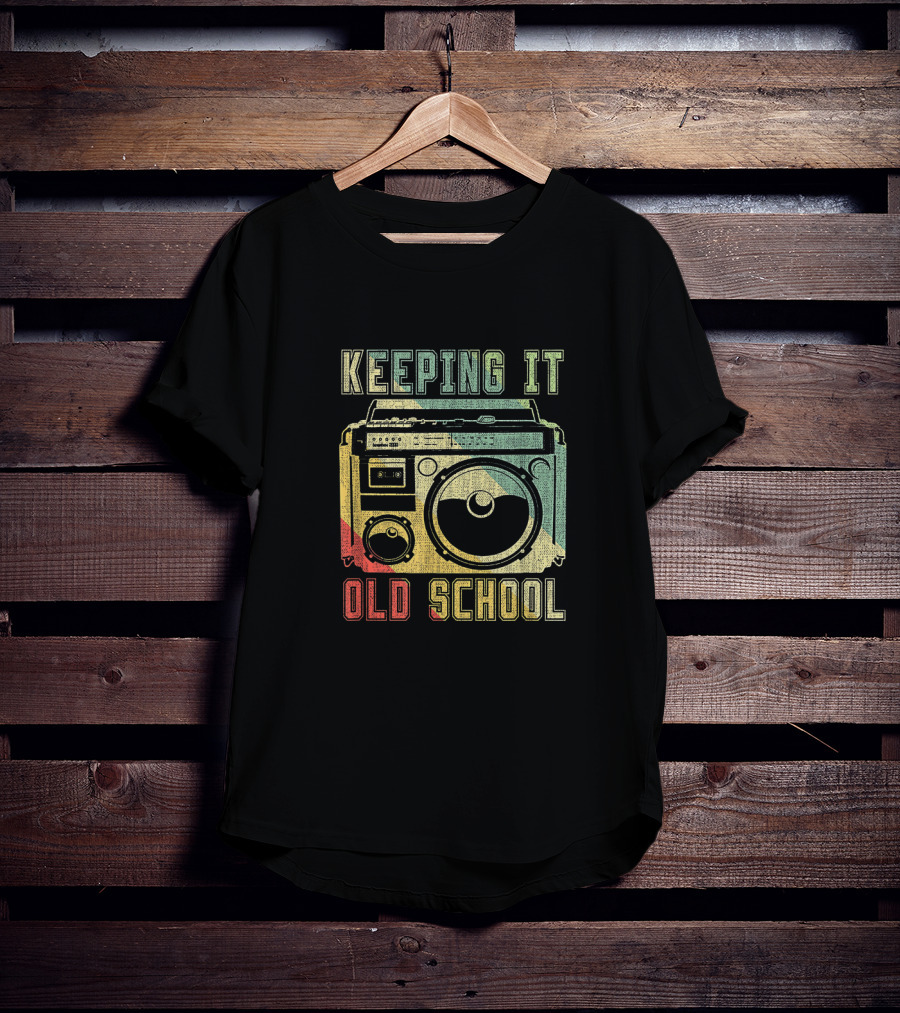 Keeping It Old School 80er 90er Boombox Musik T-Shirt