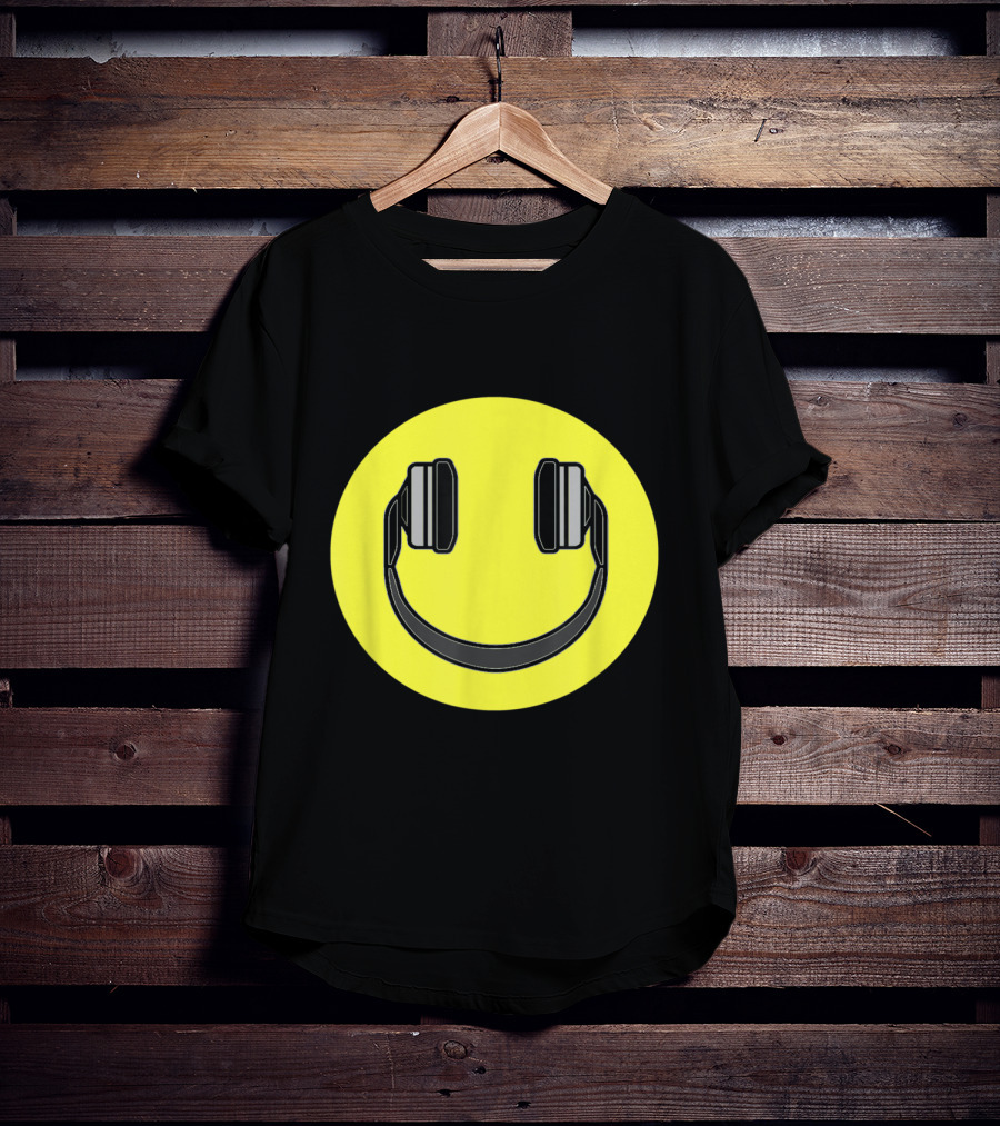 Club Smiley Techno Music DJ Headphone Face T-Shirt
