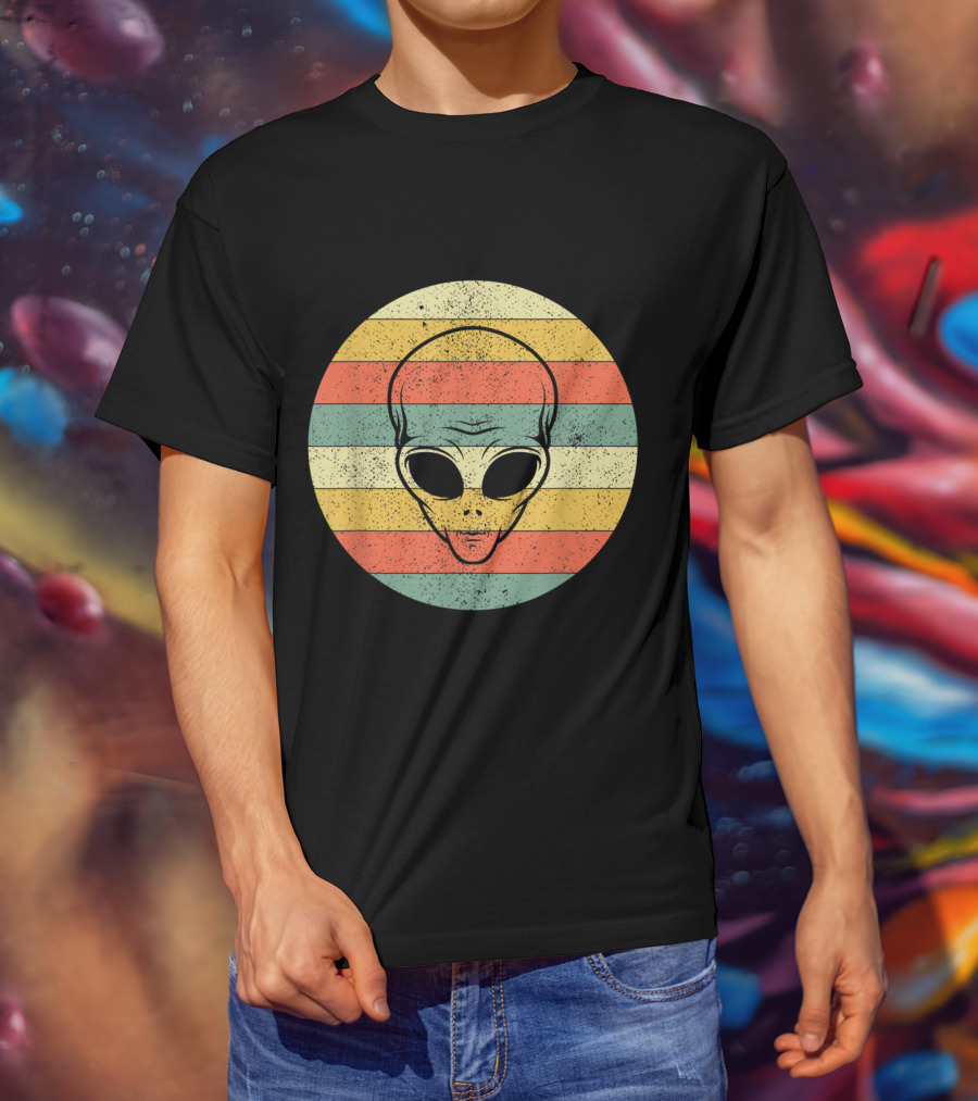 Vintage Distressed Alien Halloween Space Lover Retro Stripes T-Shirt
