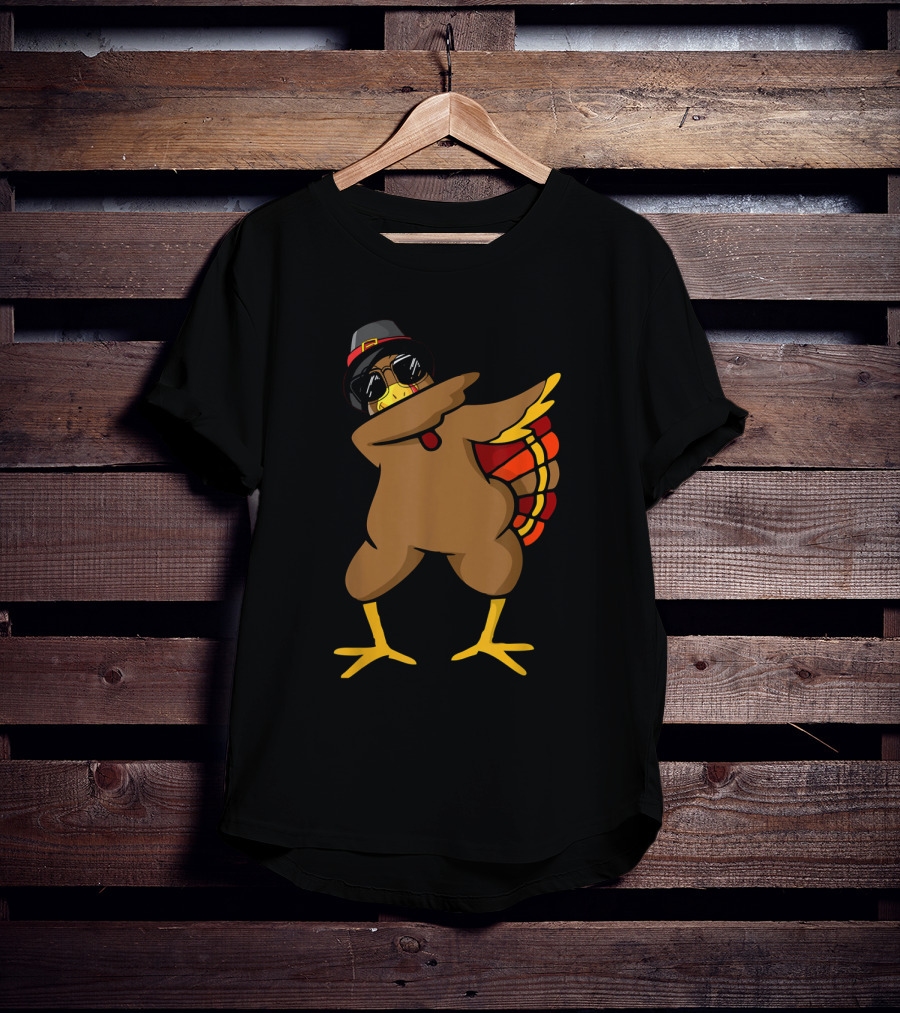 Dabbing Turkey With Pilgrim Hat And Sunglasses Thanksgiving Humor T-Shirt
