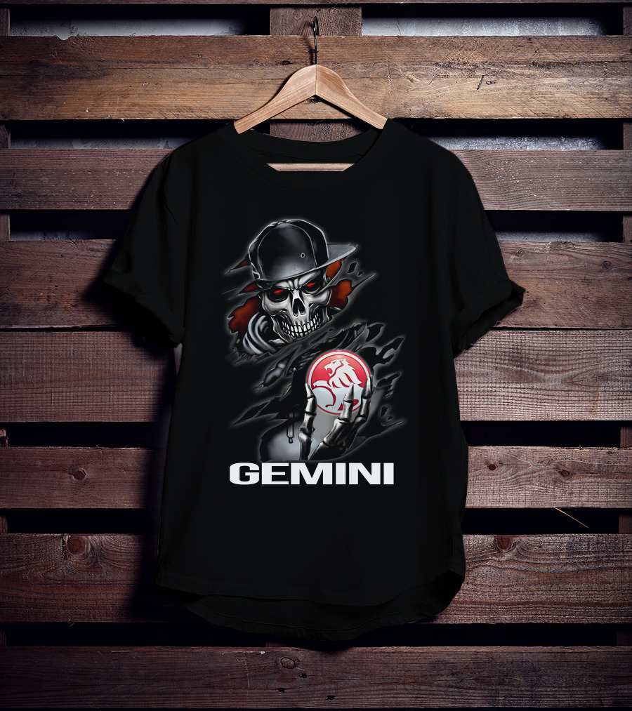 Gemini Skull Holding Red Holden Lion T-Shirt