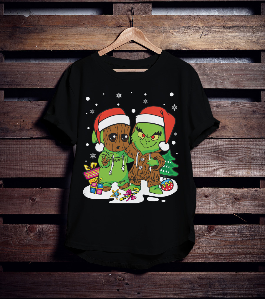 Christmas Friends Santa Hats Holiday Celebration Snowflakes Presents T-Shirt
