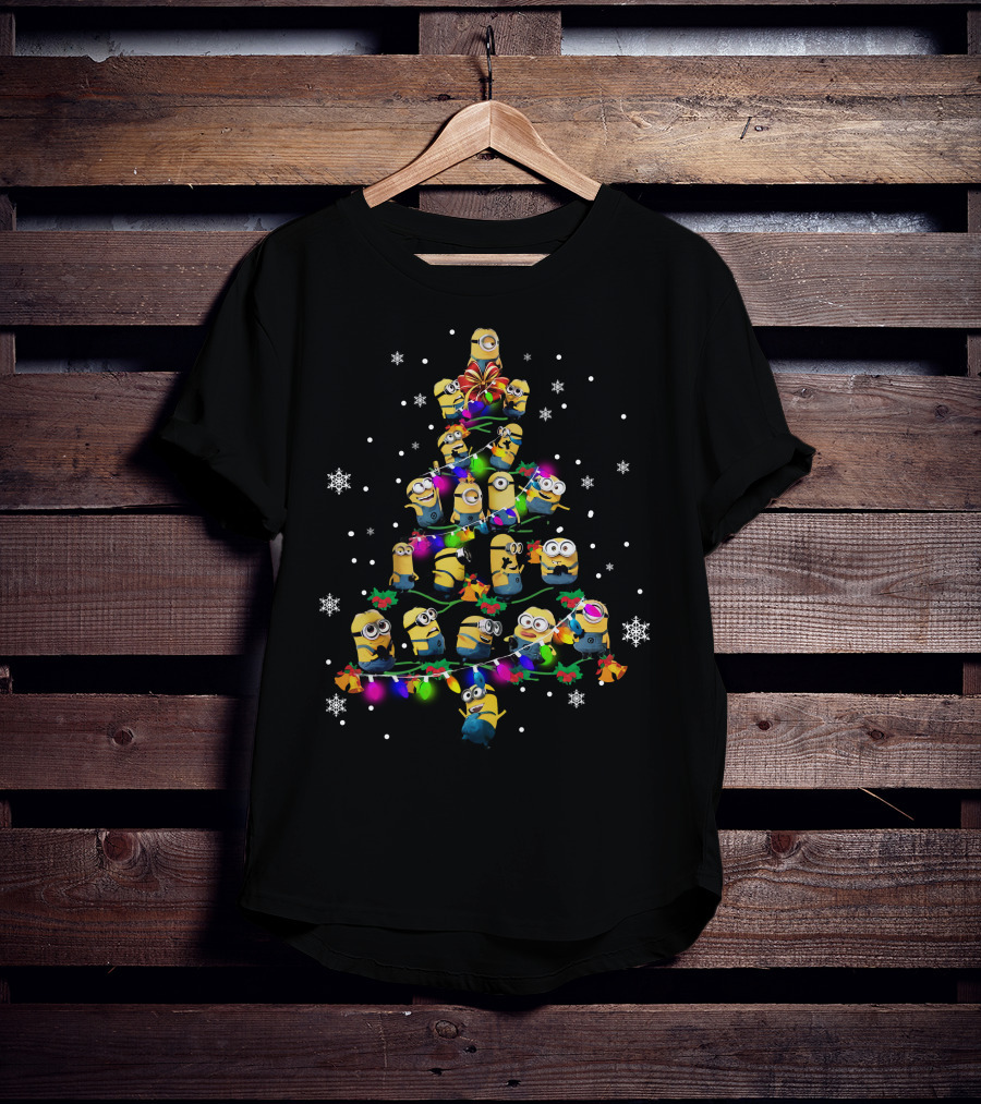 Minion Christmas Tree With Colorful Lights And Snowflakes Zn958 T-Shirt