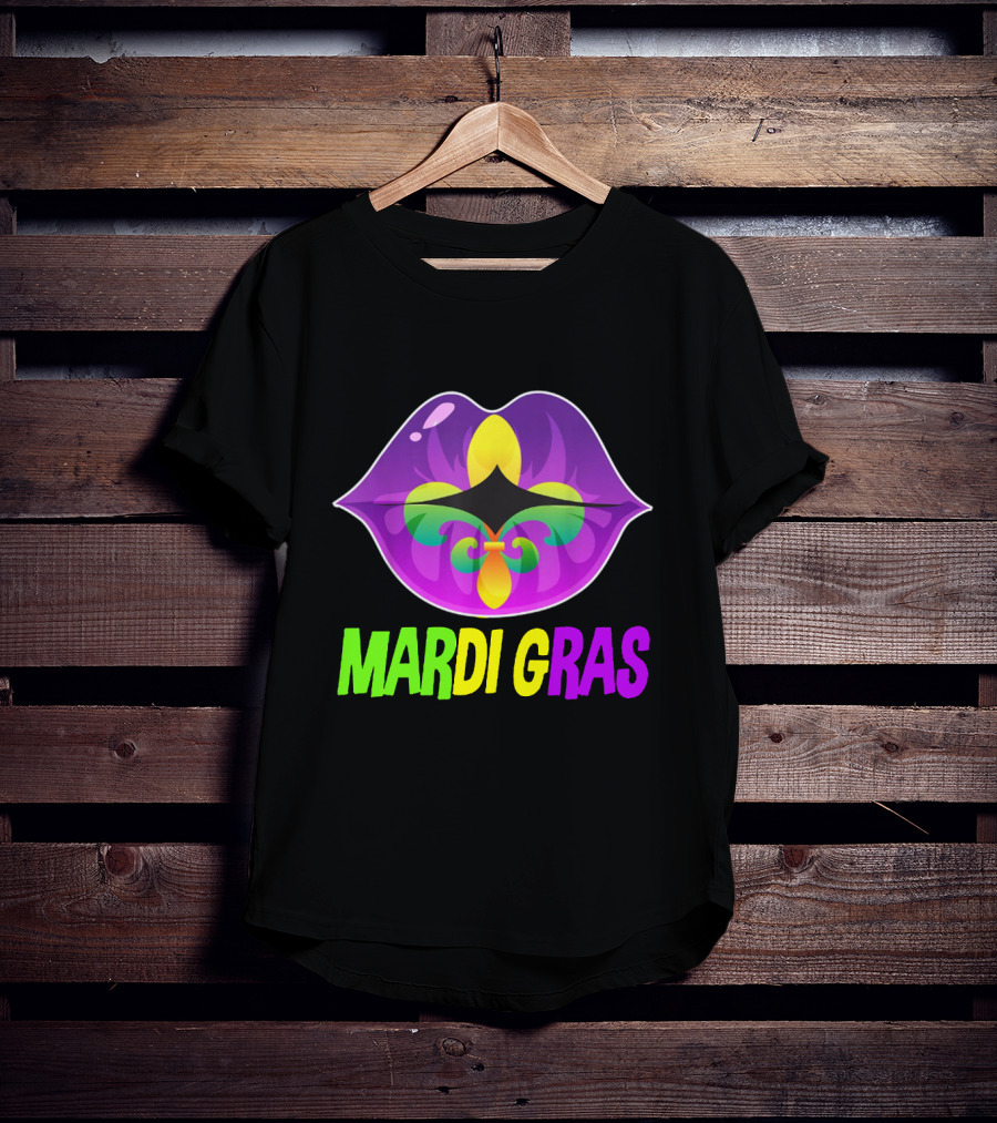 Mardi Gras Lip Fleur De Lis Purple Green Yellow T-Shirt