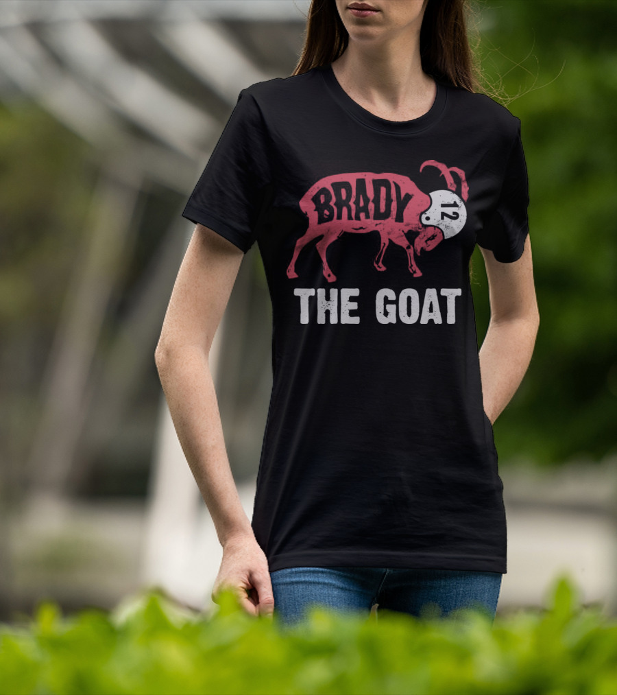 Brady 12 The Goat Graphic With Number Helmet T-Shirt