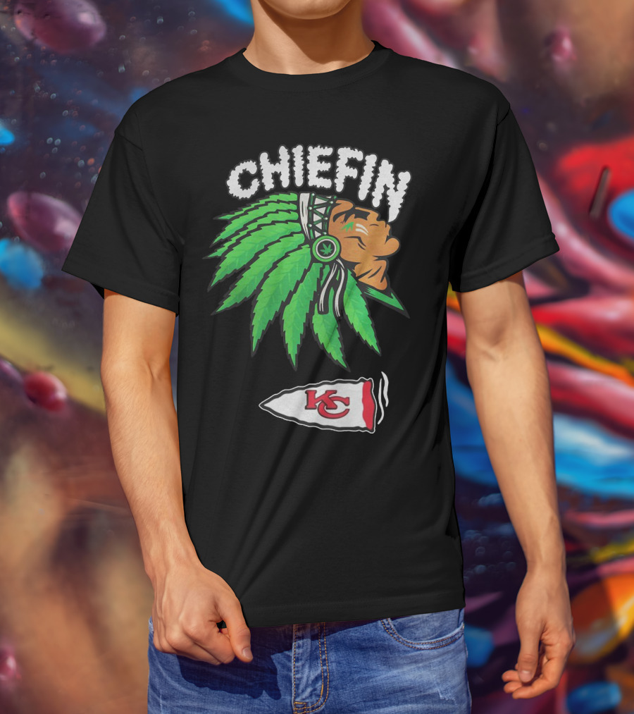 Kansas City Chiefs Chiefin Weed Smoke T-Shirt
