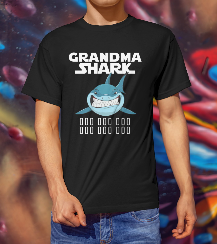 Grandma Shark Doo Doo Doo Baby Shark Parody Funny Grandma Gift T-Shirt