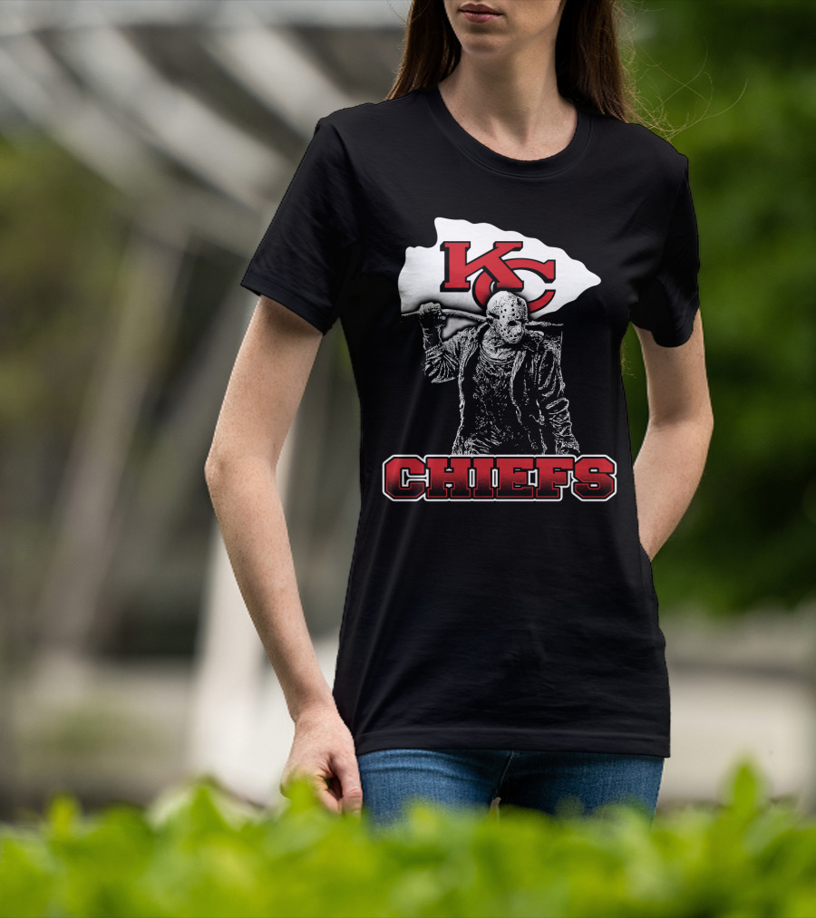 Jason Voorhees With Kansas City Chiefs Logo Chiefs Fans T-Shirt