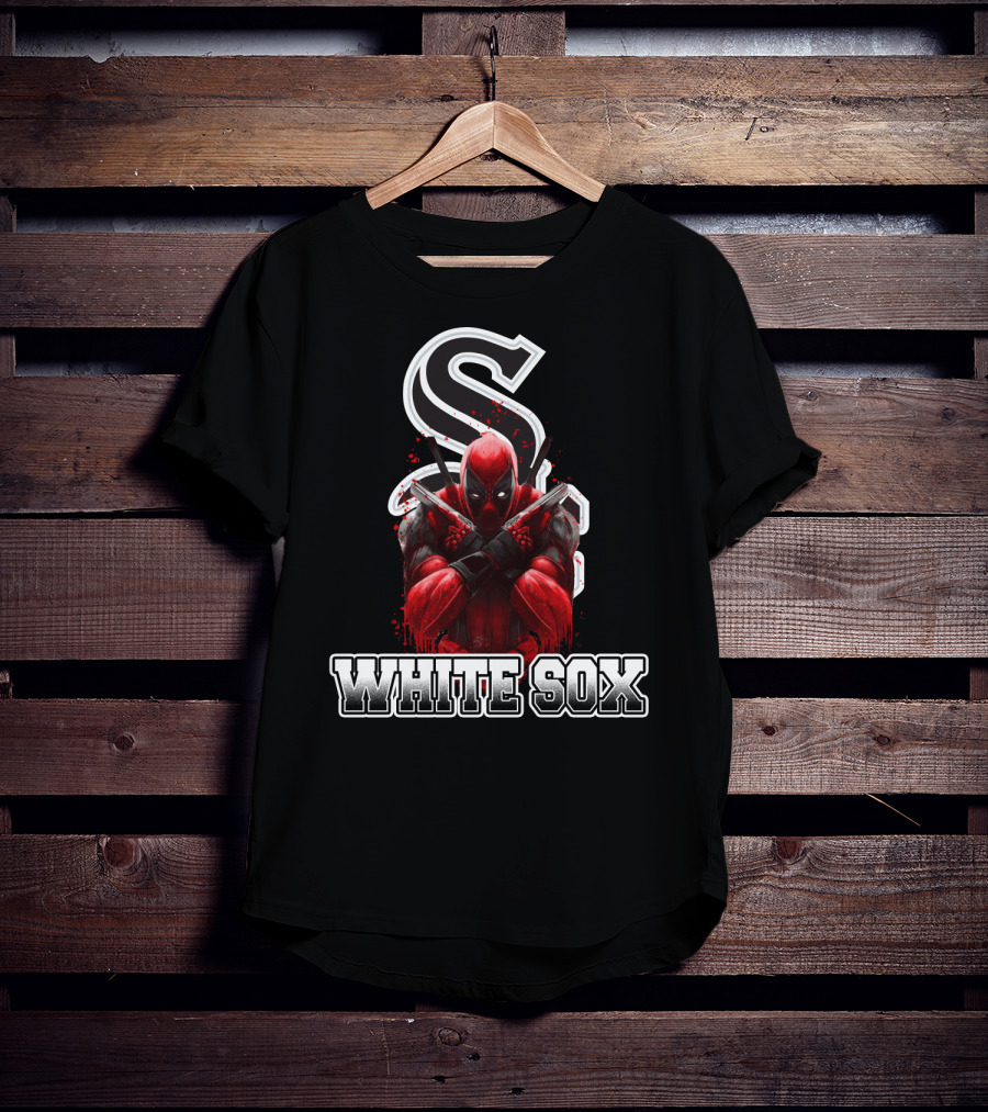 Chicago White Sox Deadpool Crossed Swords T-Shirt