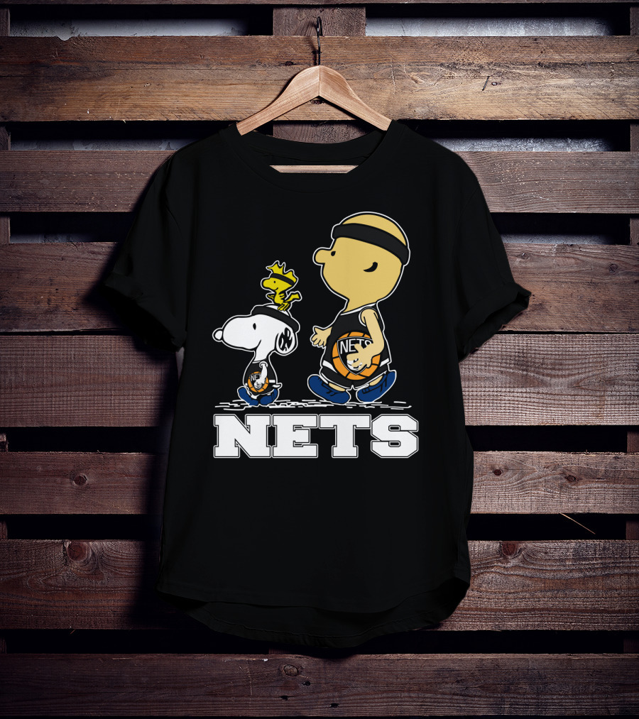 Snoopy And Woodstock Brooklyn Nets Basketball Fans T-Shirt
