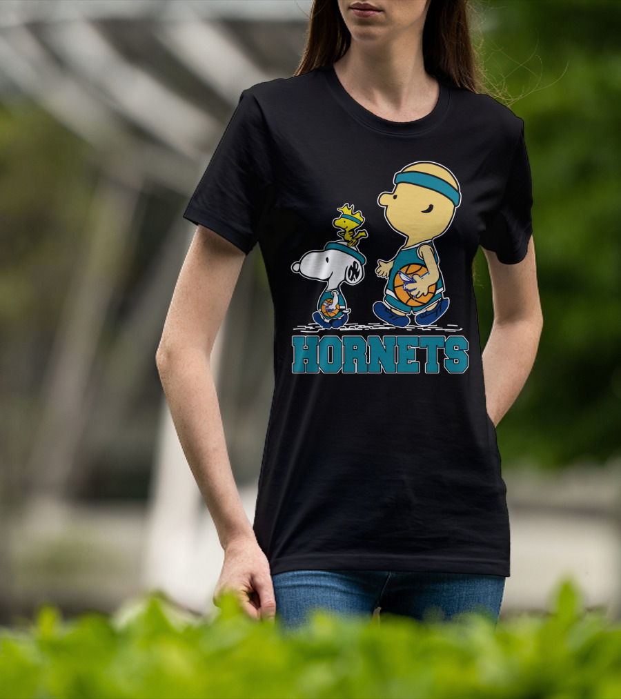 Snoopy Woodstock Basketball Hornets Fans T-Shirt